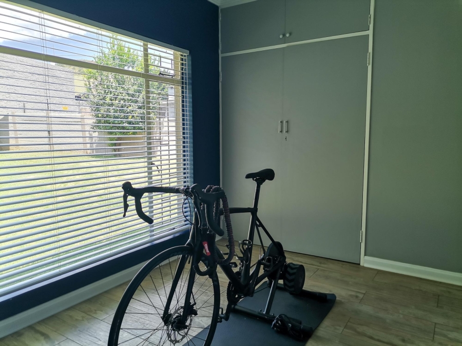3 Bedroom Property for Sale in Safari Gardens North West